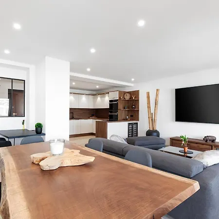 Апартаменты Spacieux De 114 M2 A 5 Min Des Plages - Proximite Tous Commerces Et Transports Антиб
