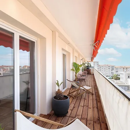 Spacieux De 114 M2 A 5 Min Des Plages - Proximite Tous Commerces Et Transports